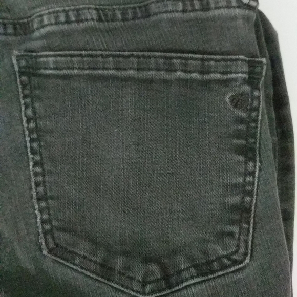 Madewell 8" High Rise Skinny Faded Black Raw Hem Distressed Jeans - size 25 - Picture 9 of 10